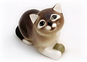 Why watch kitten videos when you can watch this porcelain kitten figurine play everyday? 