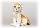 As lovely as a picture of a lion king, you can almost hear this Lion King Cub figurine roar. 