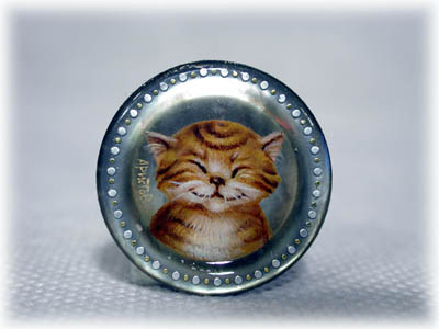 Buy Mother of Pearl Cat Portrat Button at GoldenCockerel.com