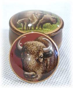 Buy Animalistic Boxed Button at GoldenCockerel.com