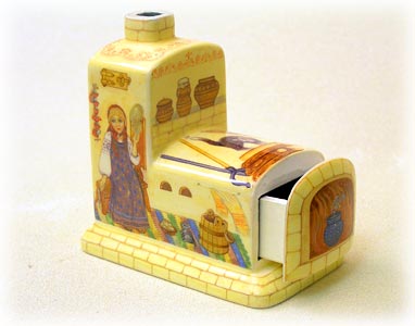 Buy Lacquered Box - 3.5"x2"x3.5" - Baba Yaga at GoldenCockerel.com