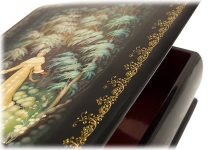 Buy Snow Maiden in the Forest Lacquer Box at GoldenCockerel.com