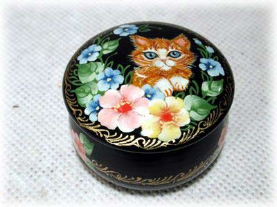 Buy Bouquet Cat Box 1.5" at GoldenCockerel.com