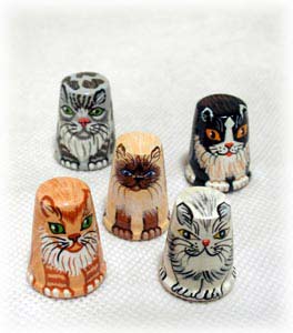 Buy Cat Thimble, Wood 1" at GoldenCockerel.com