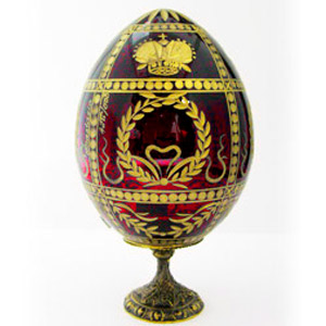 Buy Round CROWN RED Crystal Egg at GoldenCockerel.com