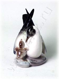 Buy Seagull with Nestling Porcelain Figurine at GoldenCockerel.com