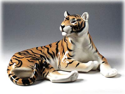 Buy Siberian Tiger Sulpture at GoldenCockerel.com