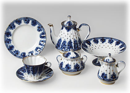 Buy Brides Maid 21pc. Tea Set for 6 at GoldenCockerel.com