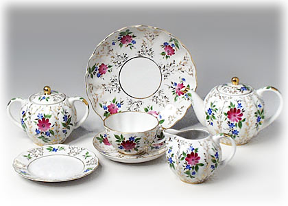 Buy Golden Grass 14pc. Tea Set at GoldenCockerel.com