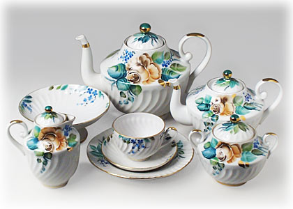 Buy In the Garden Tea Set at GoldenCockerel.com
