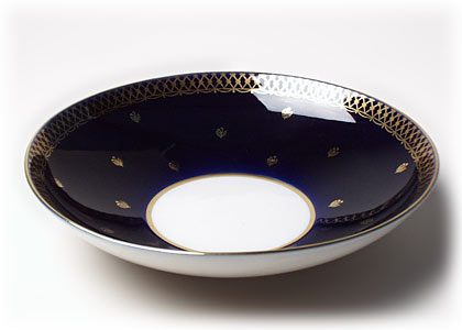 Buy Lotus Cake Dish at GoldenCockerel.com